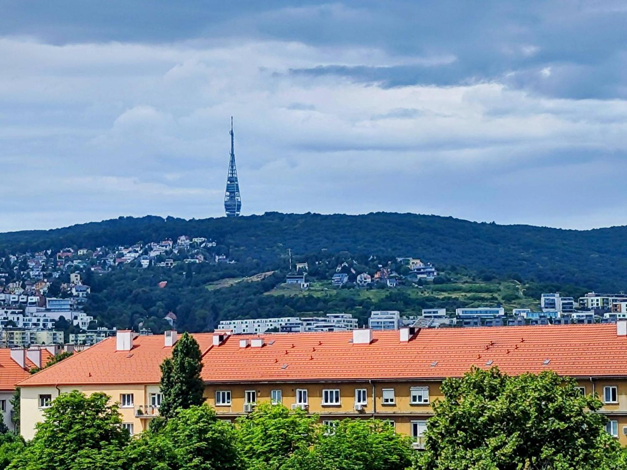 Yarn - Brand New - Free Parking - Balcony With City View - Central Shopping Mall Братислава Екстериор снимка